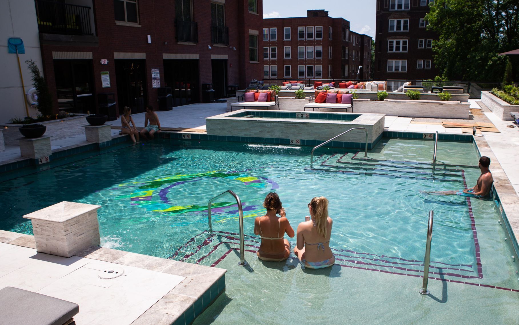 Chelsea Apartments attracts with fabulous amenities